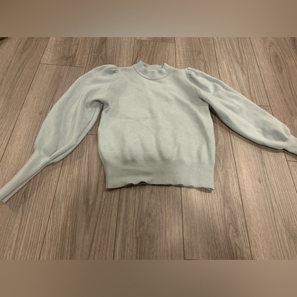 Cute Zara puff sleeve sweater!